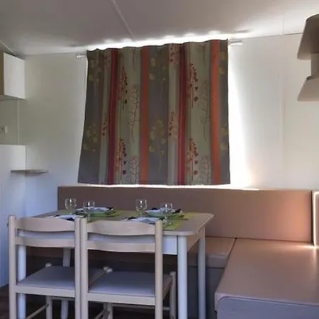 캠프장 Mobil-home Avec Terrasse A - Api-1-52-1328 *