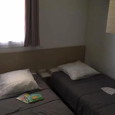 캠프장 Mobil-home Avec Terrasse A - Api-1-52-1328 *