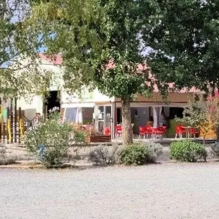 Mobil-home Avec Terrasse à - Api-1-52-1328 * Puyravault (Vendee)