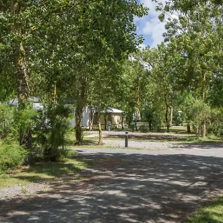 캠프장 Mobil-home Avec Terrasse A - Api-1-52-1328 Puyravault (Vendee)